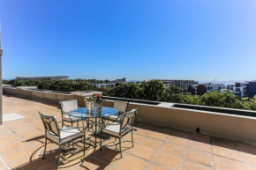 Incredible Green Point Apartment near V&A and the stadium!